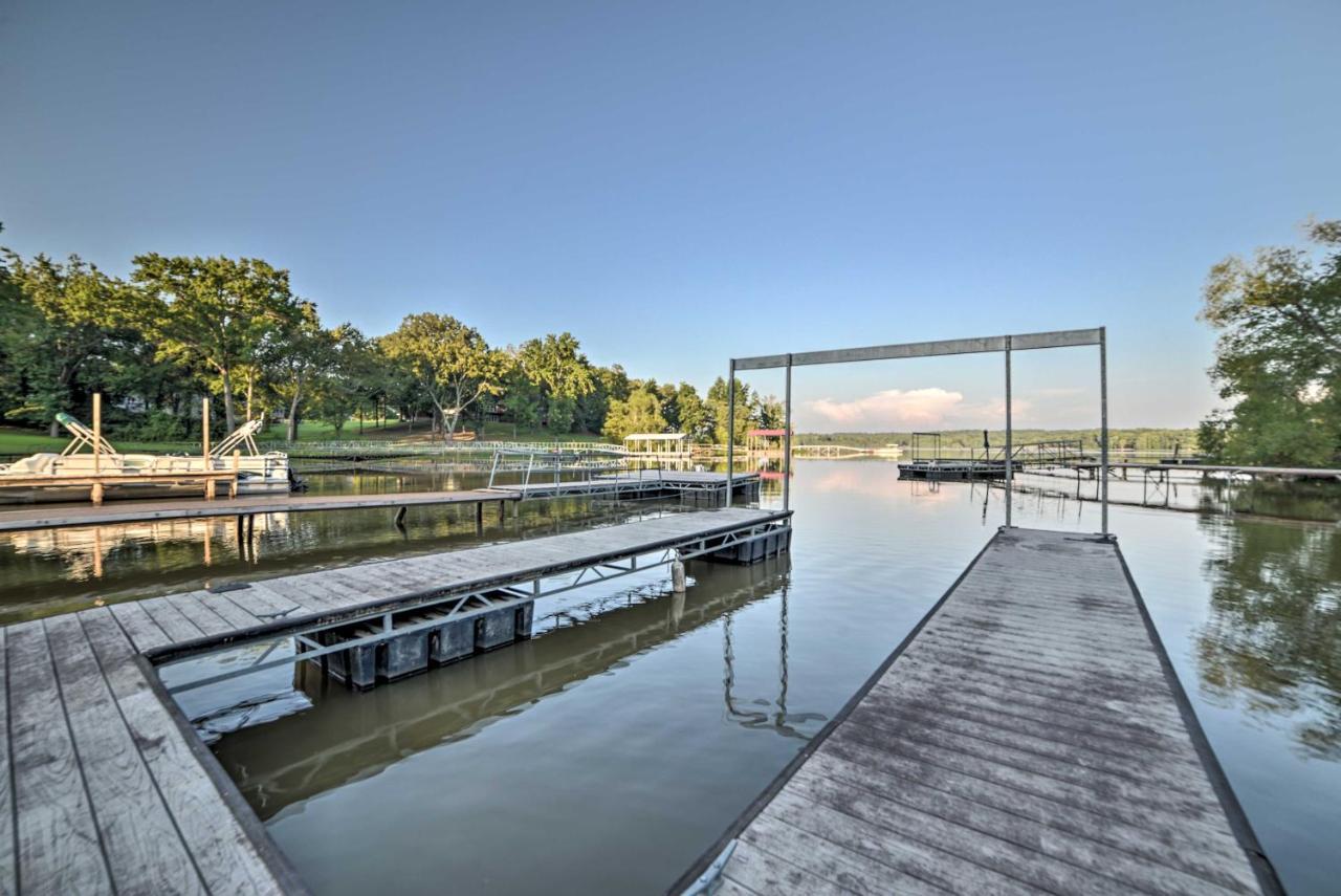 Kentucky Lake Retreat With Private Dock And Luxe Deck Murray Exterior photo